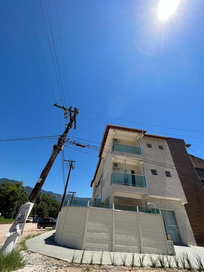 Apto 09 Cond Severos Mar III Ubatuba Eksteriør billede